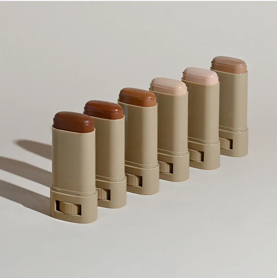 Fond de Teint Stick Sérum — Waterproof, Hydratant & Couvrant